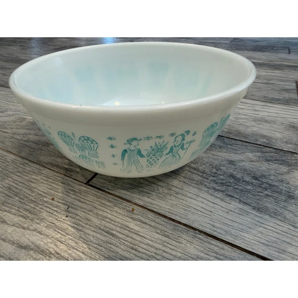 Pyrex Mixing Bowl Butterprint 2.5 Qt Turquoise 403 Amish Vintage Milk Glass #403